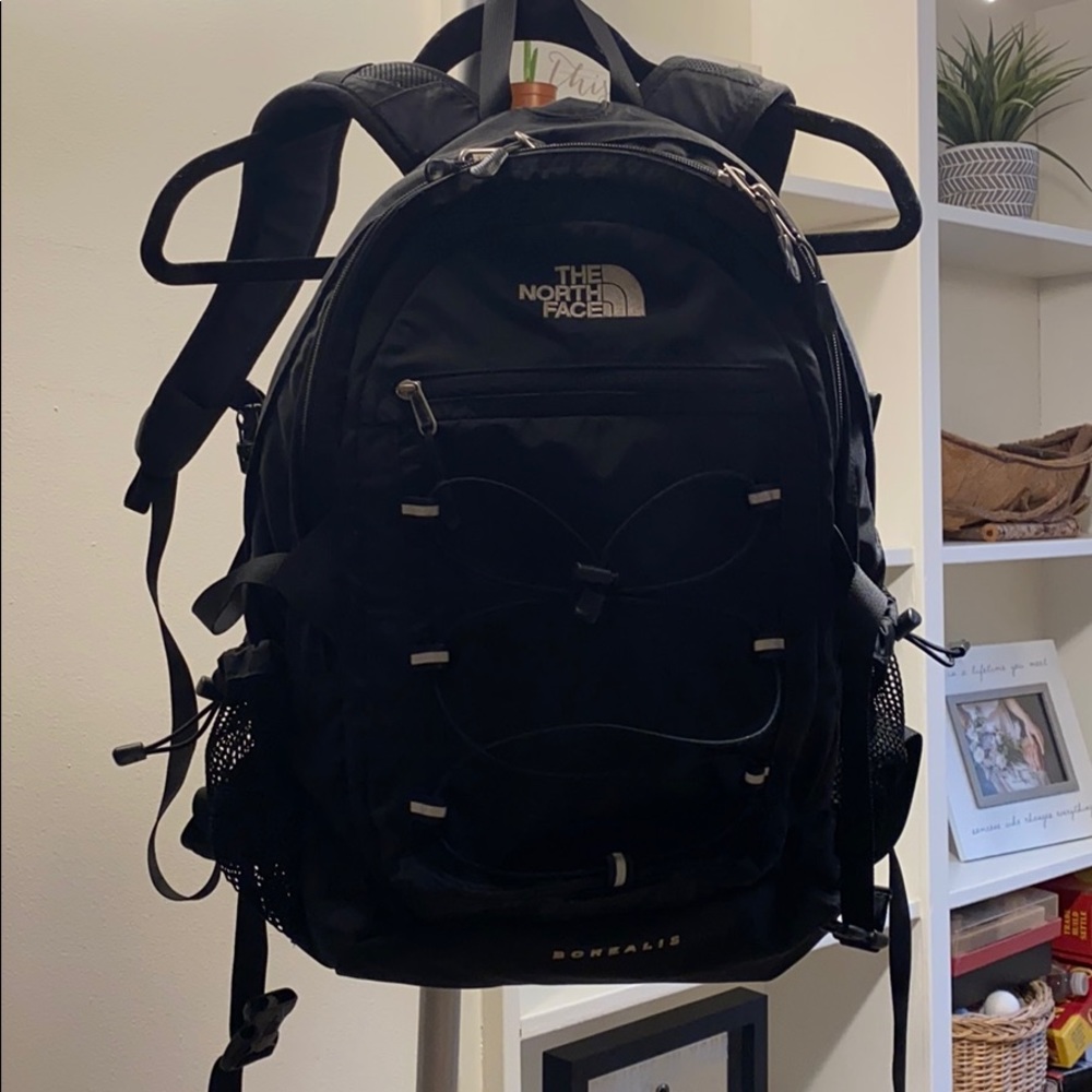 North face backpack (Borealis)